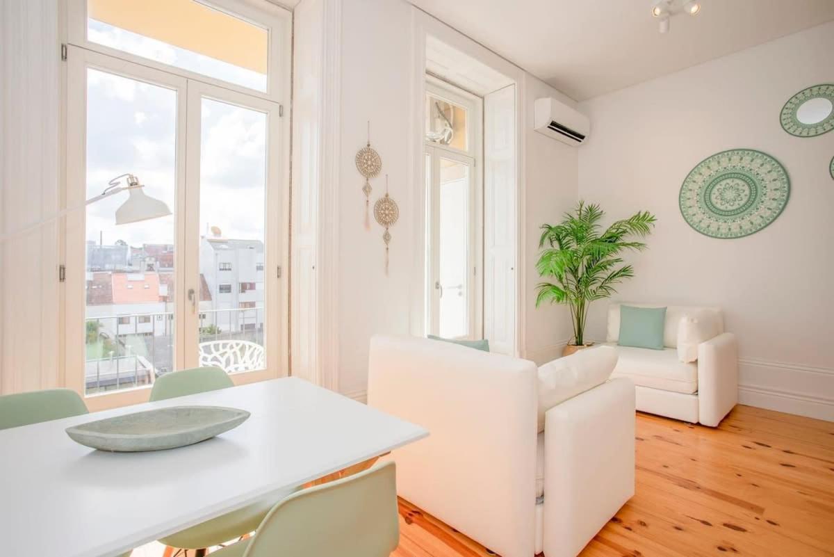 Liiiving In Porto - Downtown Balcony Studio Exterior photo